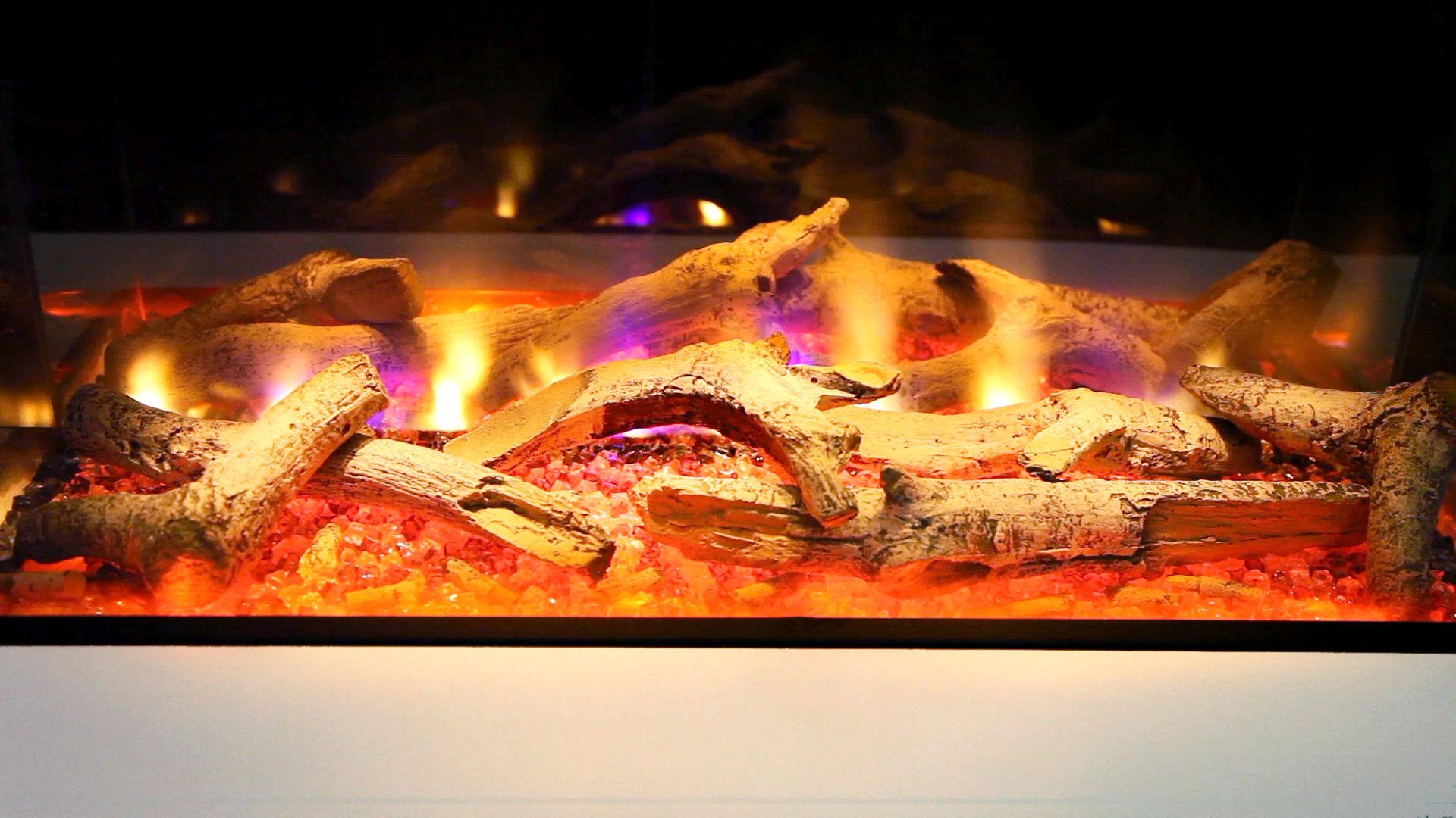 E-VR750 Silver birch logs cut E-VR750 Silver birch logs cut